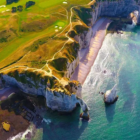 Rose Ecrin De Charme Avec Parking Terrasse Privee Et Jardin Partage Apartamento Grand-Couronne