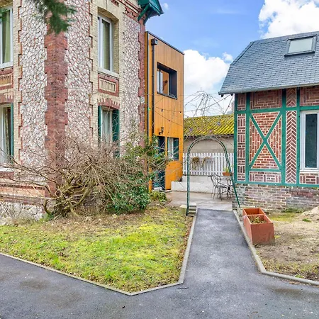 Apartamento Rose Ecrin De Charme Avec Parking Terrasse Privee Et Jardin Partage Grand-Couronne