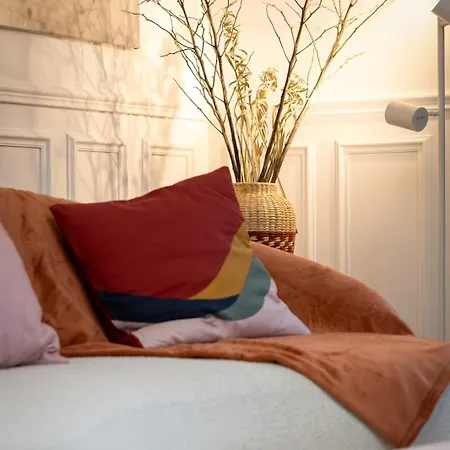 Rose Ecrin De Charme Avec Parking Terrasse Privee Et Jardin Partage Apartamento