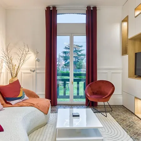 Rose Ecrin De Charme Avec Parking Terrasse Privee Et Jardin Partage Apartamento