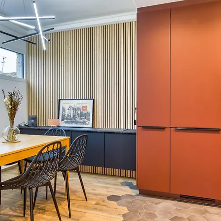Rose écrin De Charme Avec Parking Terrasse Privée Et Jardin Partagé Appartement Grand-Couronne