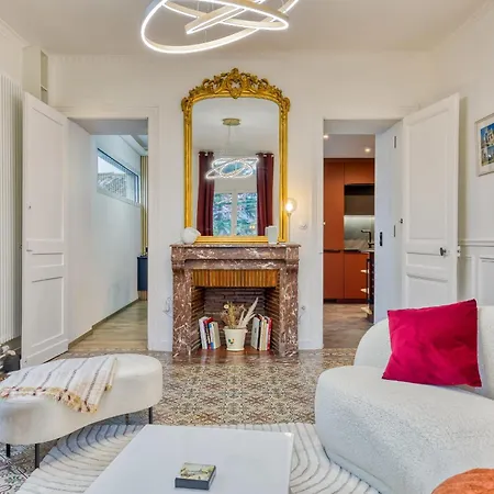 Rose Ecrin De Charme Avec Parking Terrasse Privee Et Jardin Partage Apartamento