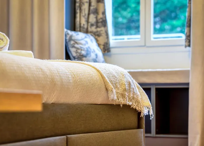 Rose écrin De Charme Avec Parking Terrasse Privée Et Jardin Partagé Appartement Grand-Couronne