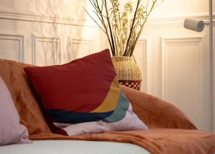 Rose écrin De Charme Avec Parking Terrasse Privée Et Jardin Partagé Appartement