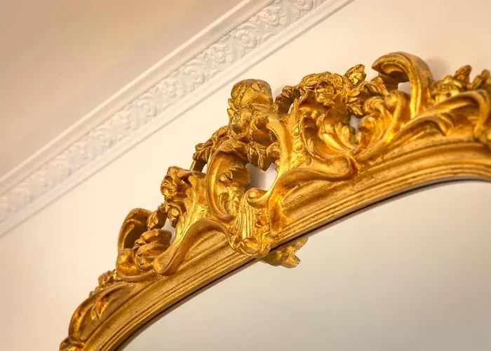 Appartement Rose écrin De Charme Avec Parking Terrasse Privée Et Jardin Partagé