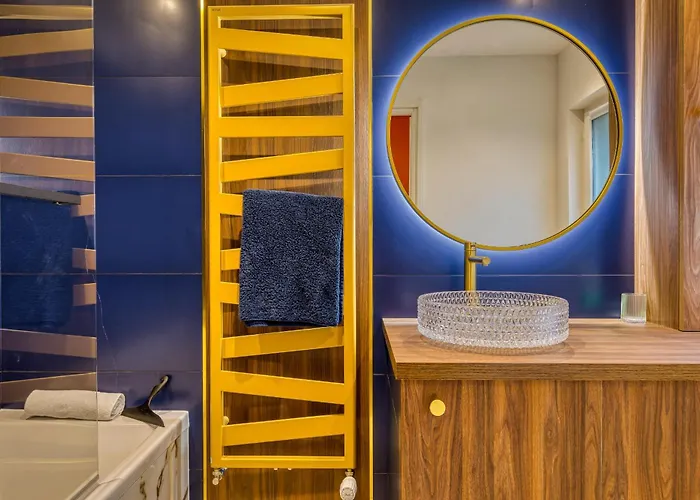 Appartement Rose écrin De Charme Avec Parking Terrasse Privée Et Jardin Partagé