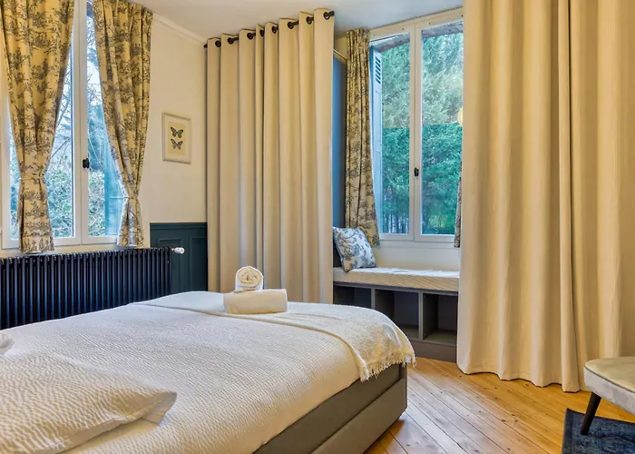 Appartement Rose écrin De Charme Avec Parking Terrasse Privée Et Jardin Partagé *